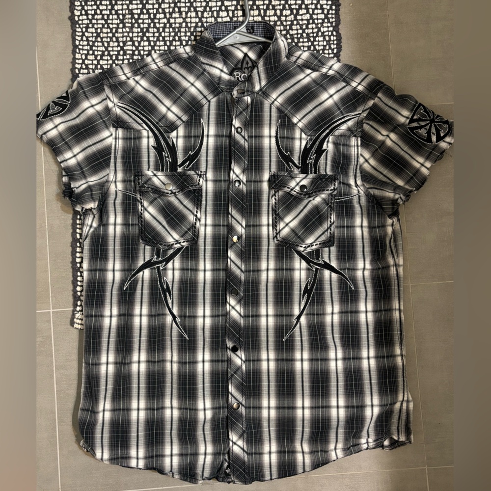 Black and White Plaid Roar Shirt